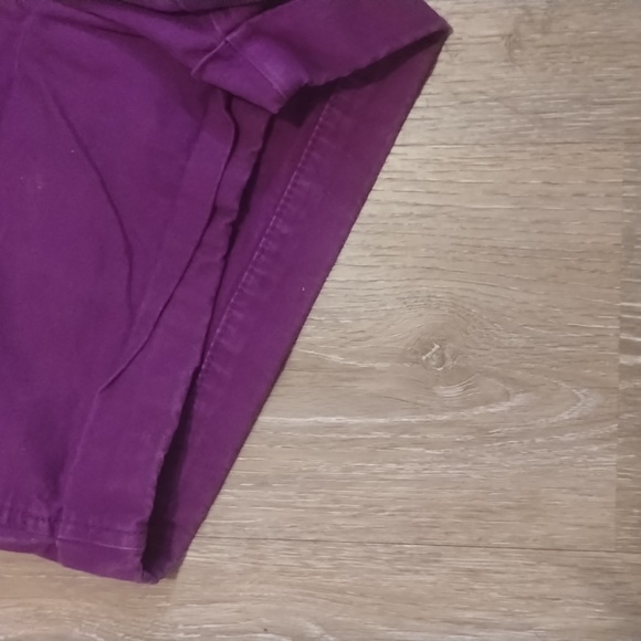 Old Navy Women Size 2 Favorite Purple Khakis Short - Picture 9 of 15